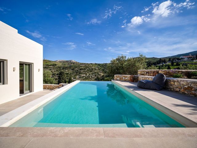 Villa Ochre 1